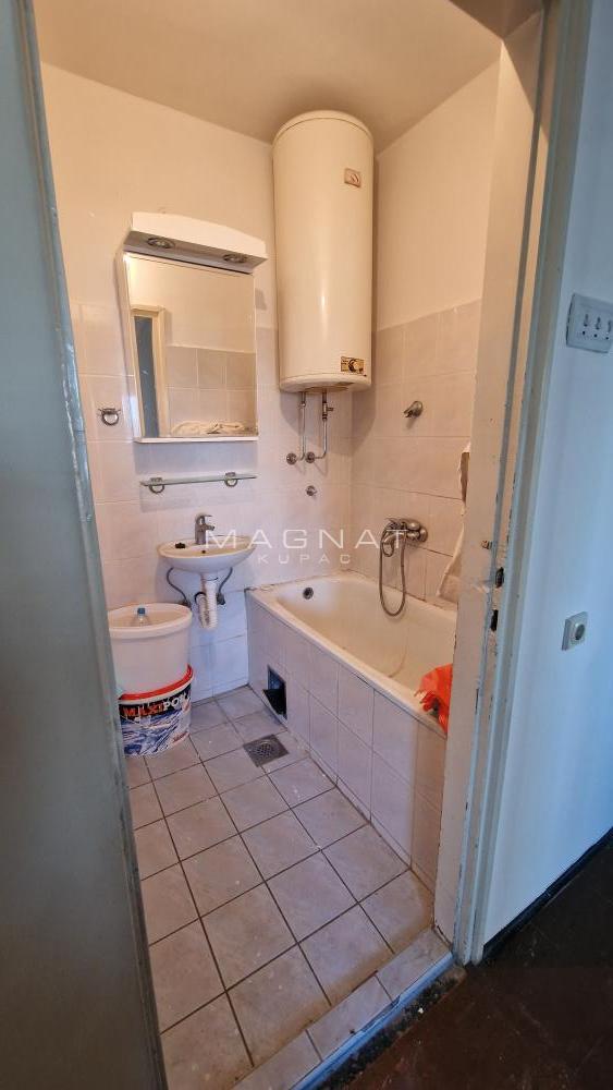 Slika 7 - Karađorđev Trg, Trosoban stan za izdavanje, 70m2, 450€