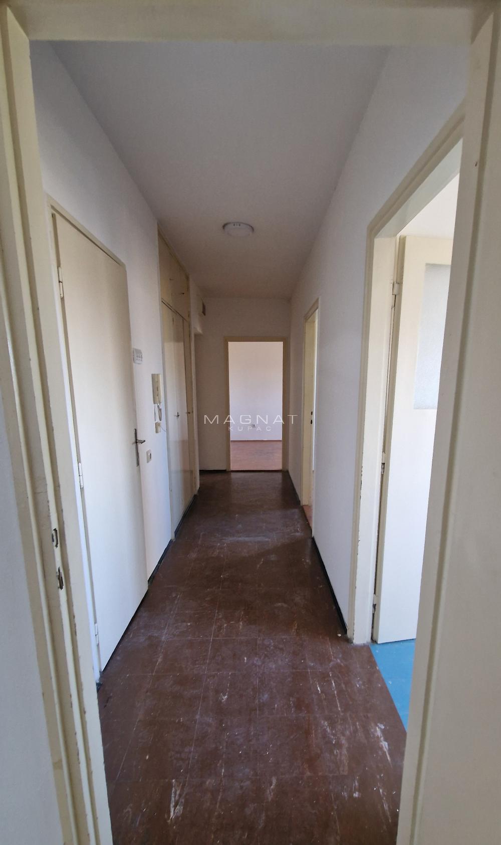 Glavna slika -Karađorđev Trg, Trosoban stan za izdavanje, 70m2, 450€