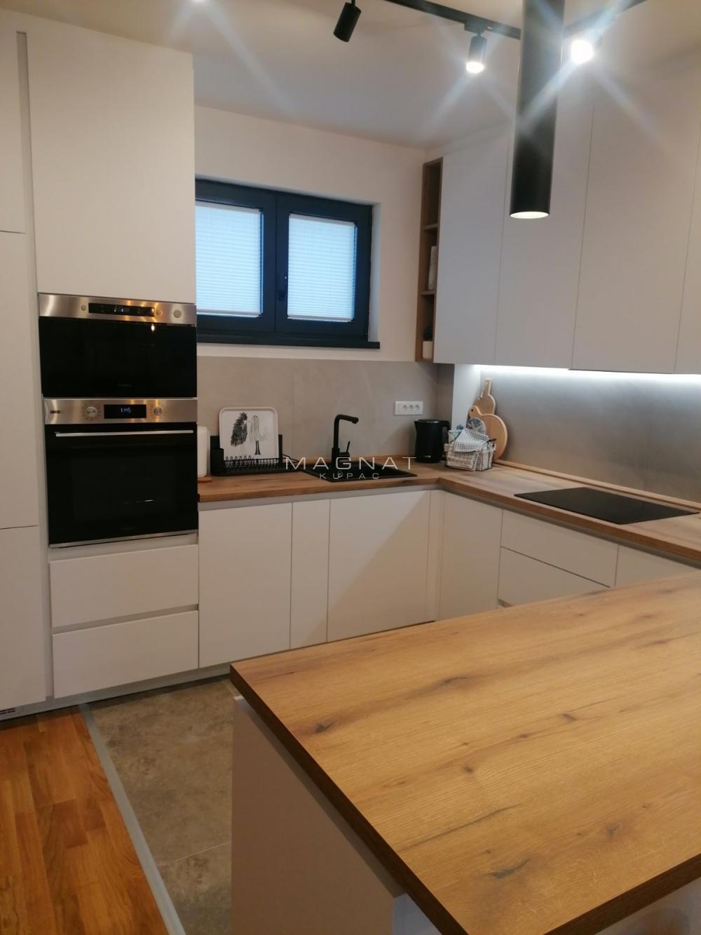 Slika 3 - Albanske spomenice, Dvosoban stan za izdavanje, 53m2, 1.000€