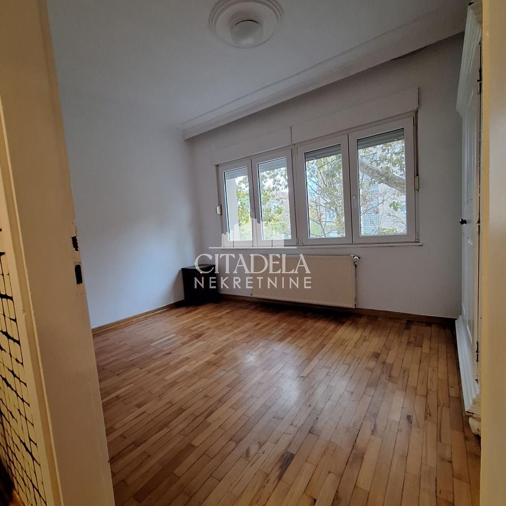 Slika 7 - Ljubomira Stojanovića, Trosoban stan za izdavanje, 75m2, 1.050€