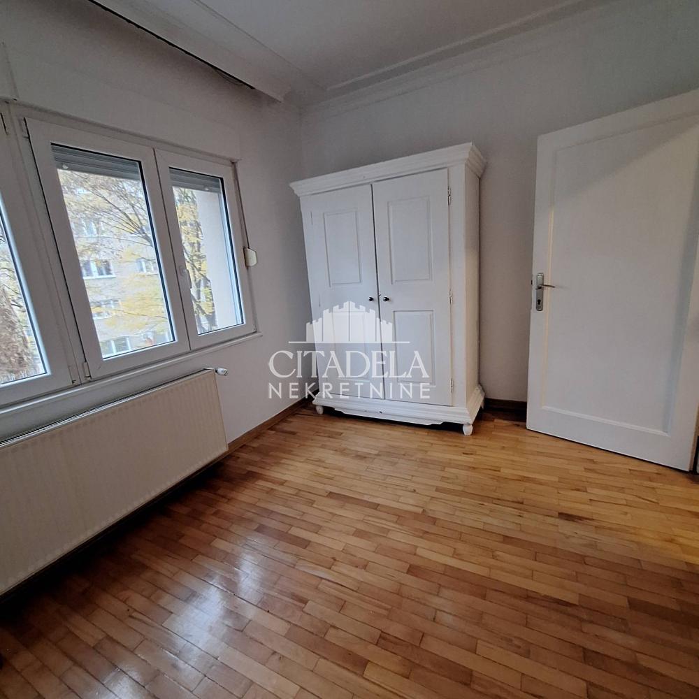 Slika 2 - Ljubomira Stojanovića, Trosoban stan za izdavanje, 75m2, 1.050€