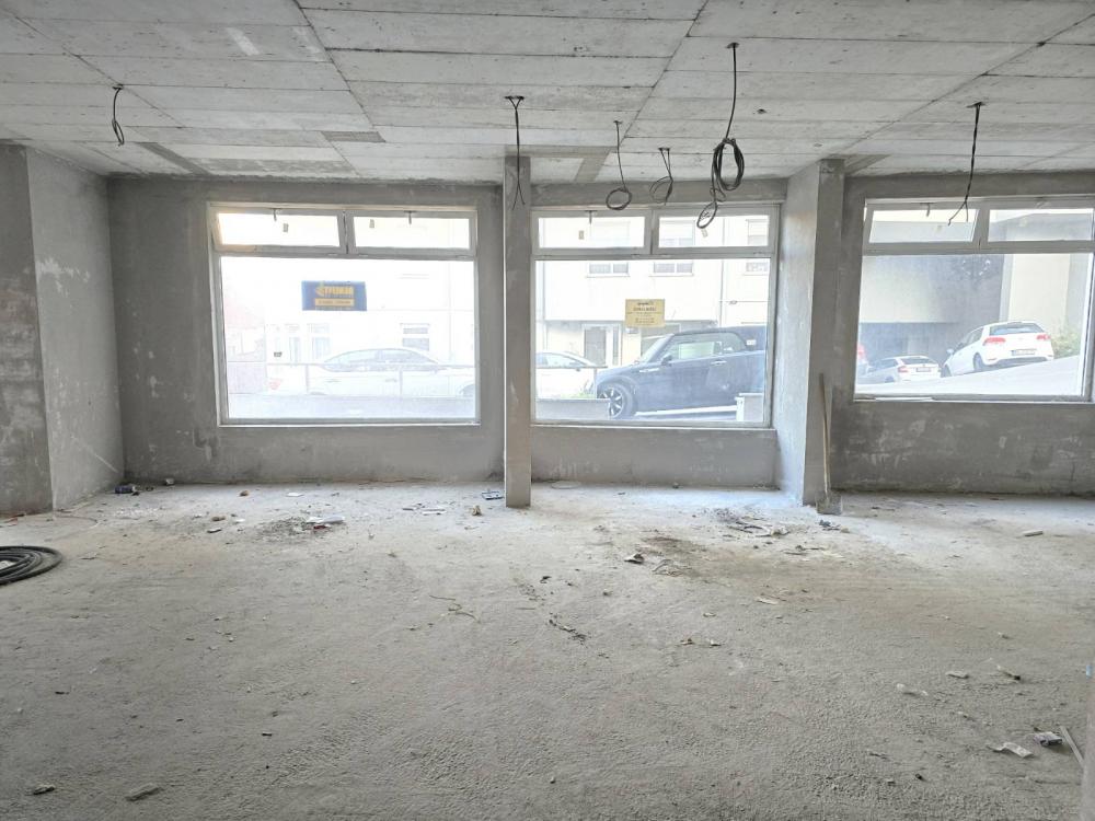 Slika 4 - Madridska,  Lokal na prodaju, 387m2, 950.000€