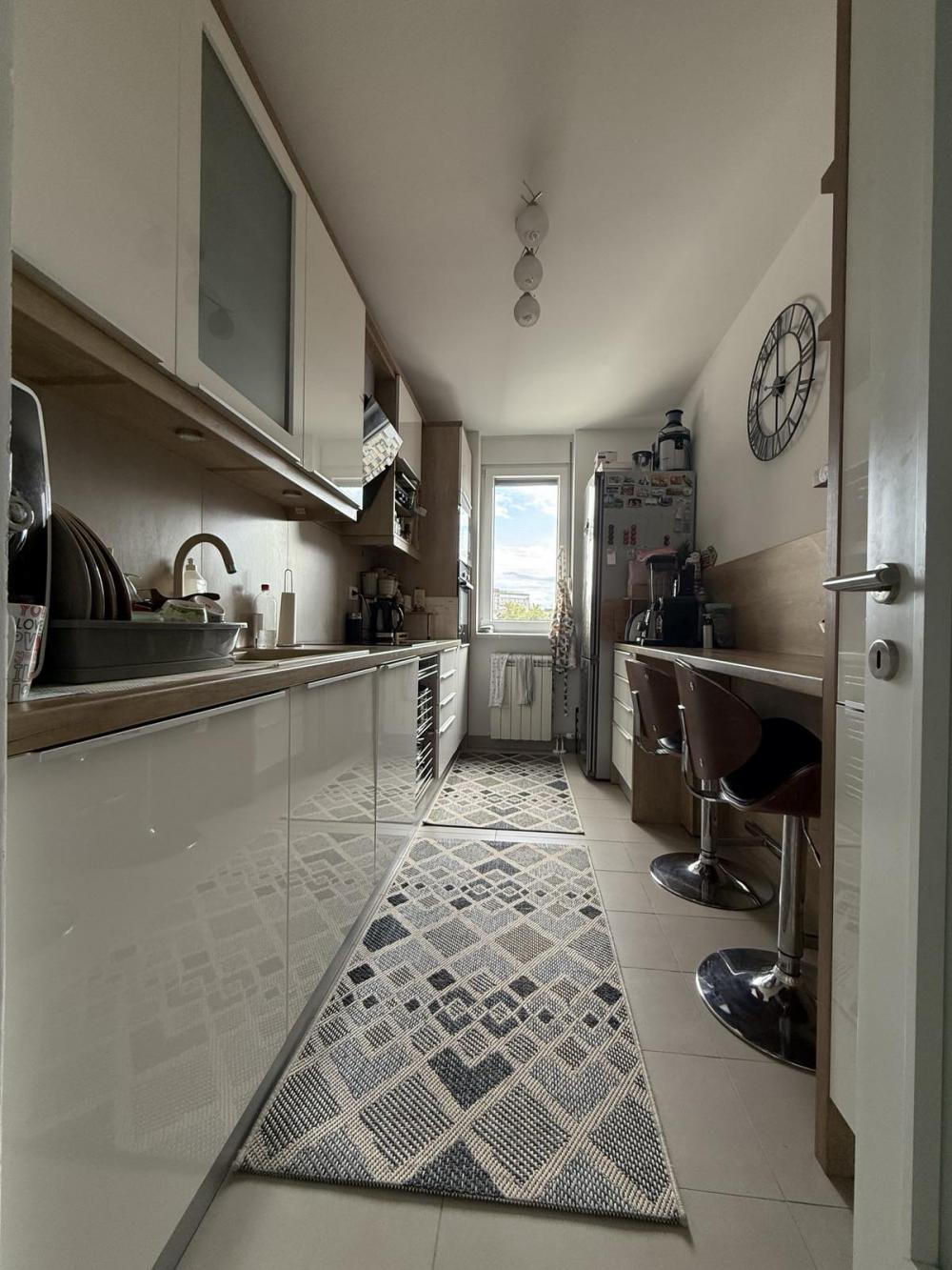 Slika 1 - Radoja Dakića, Četvorosoban stan na prodaju, 98m2, 352.800€