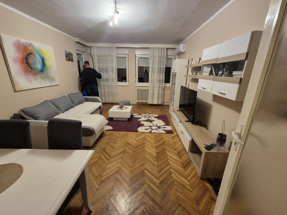 Slika 2 - Omladinskih brigada, Trosoban stan za izdavanje, 70m2, 700€