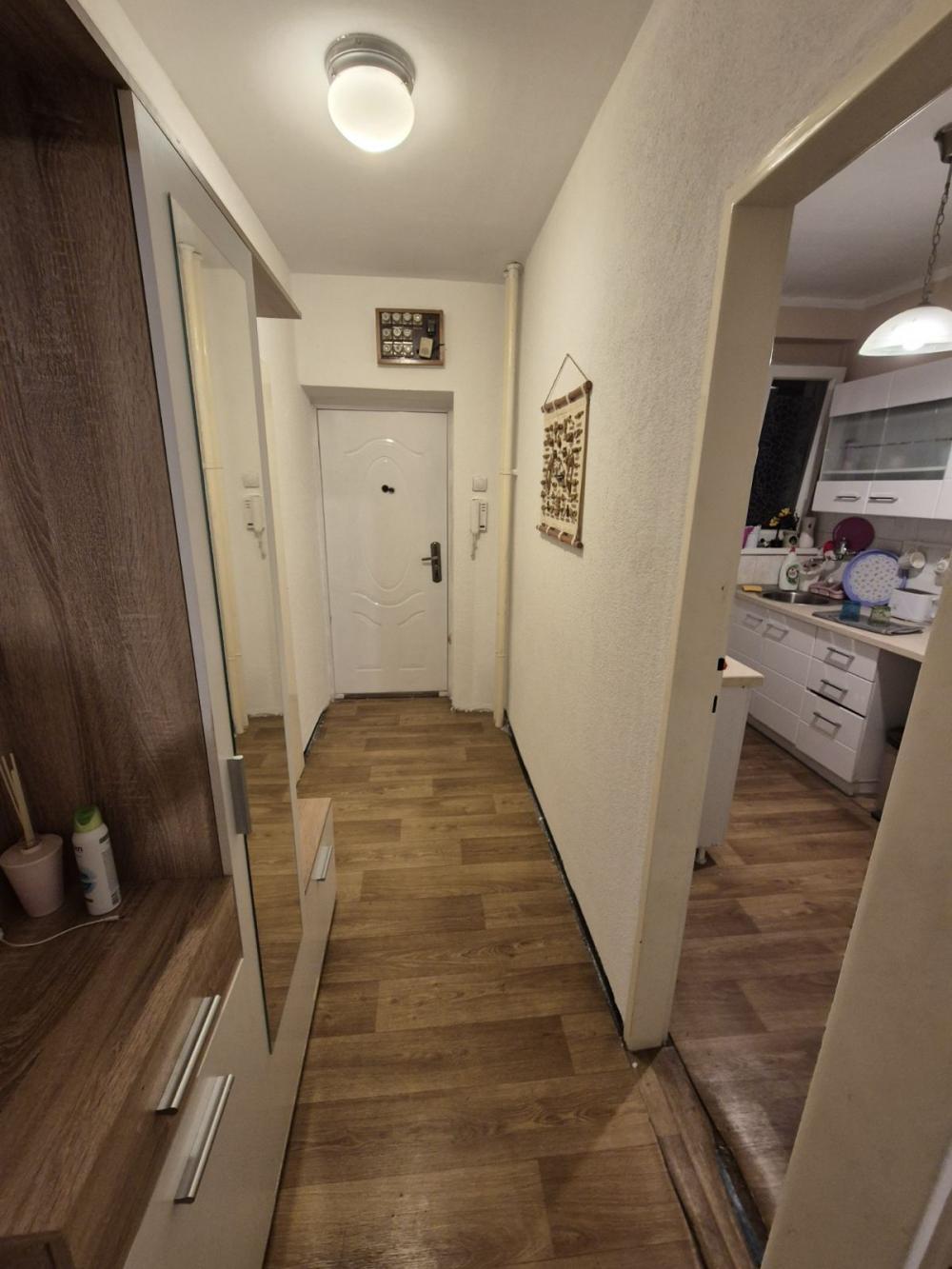 Slika 8 - Omladinskih brigada, Trosoban stan za izdavanje, 70m2, 700€