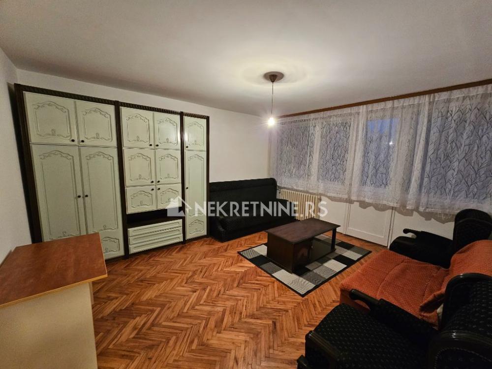 Slika 1 - Radovana Simića Cige, Jednosoban stan za izdavanje, 40m2, 350€