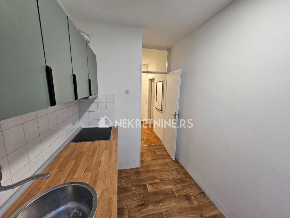 Slika 7 - Radovana Simića Cige, Jednosoban stan za izdavanje, 40m2, 350€