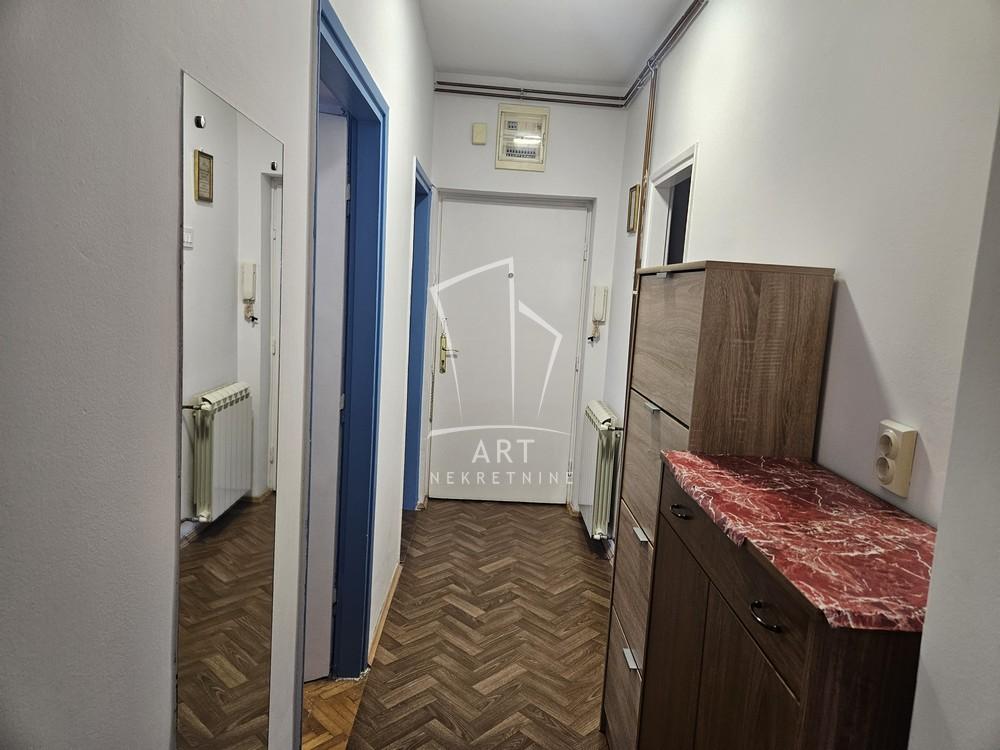 Slika 4 - Mirijevski Bulevar, Četvorosoban stan za izdavanje, 53m2, 500€