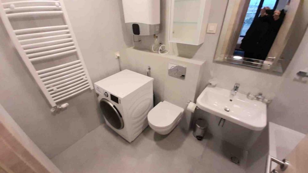 Slika 8 - Bulevar Milutina Milankovića, Trosoban stan za izdavanje, 75m2, 1.300€