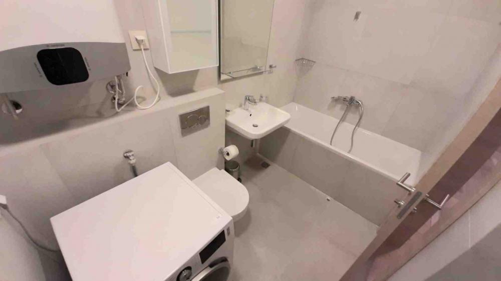 Slika 9 - Bulevar Milutina Milankovića, Trosoban stan za izdavanje, 75m2, 1.300€