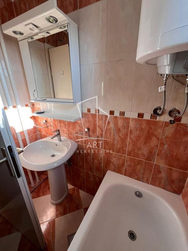 Slika 10 - Bulevar kneza Aleksandra Karađorđevića, Trosoban stan za izdavanje, 72m2, 1.000€