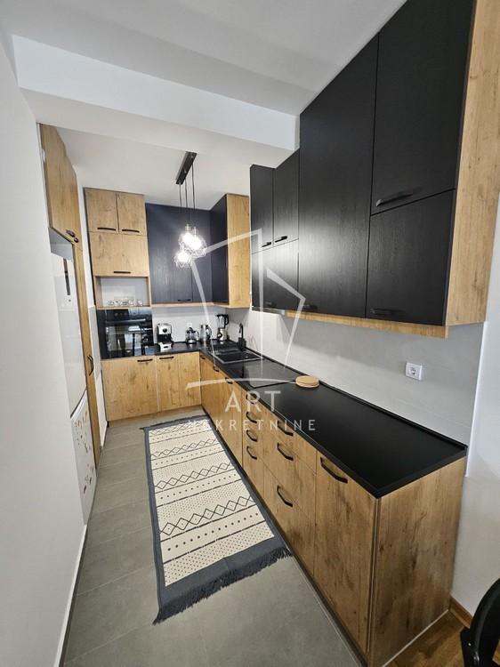 Slika 3 - Vojvode Vlahovića, Četvorosoban stan za izdavanje, 87m2, 900€