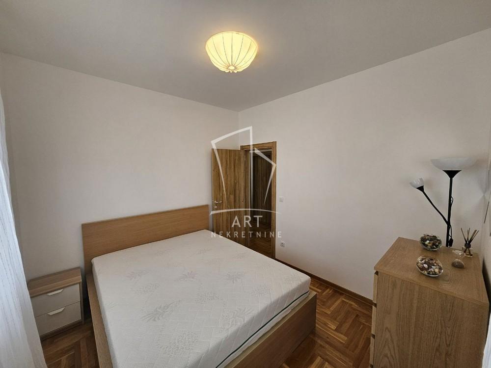 Slika 4 - Vojvode Vlahovića, Četvorosoban stan za izdavanje, 87m2, 900€