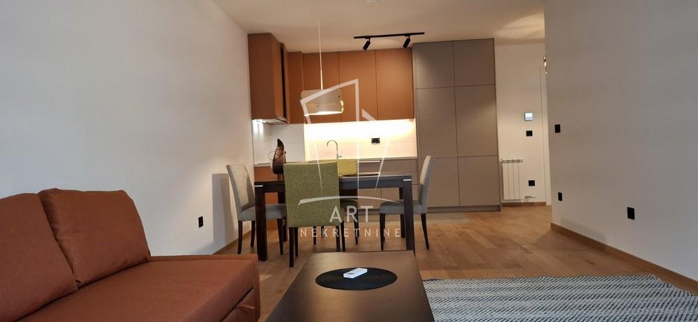 Slika 3 - Dragoslava Srejovića, Dvoiposoban stan za izdavanje, 60m2, 1.100€