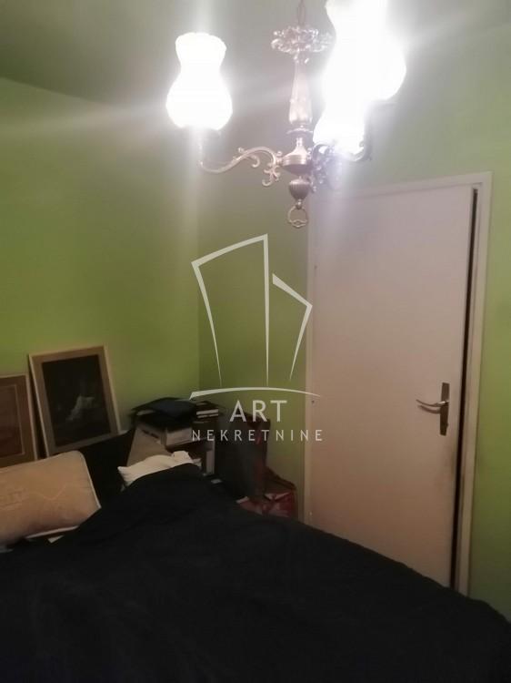 Slika 3 - Dr Zore Ilić Obradović, Dvosoban stan za izdavanje, 500m2, 500€