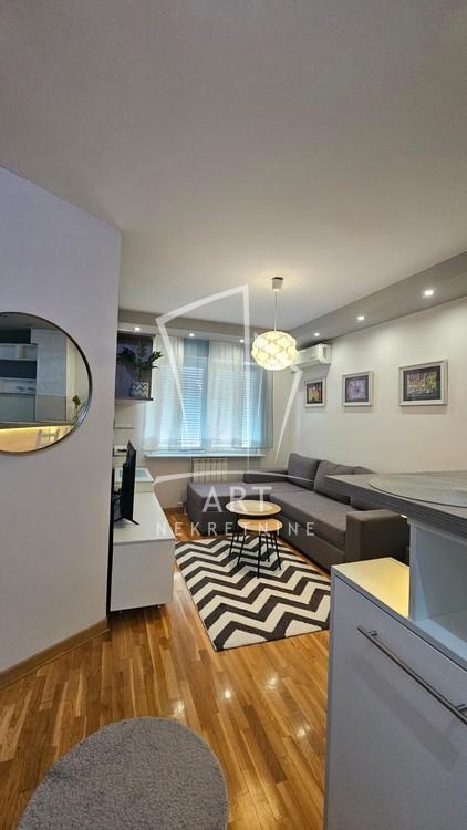 Slika 1 - Banjalučka, Jednoiposoban stan za izdavanje, 30m2, 600€