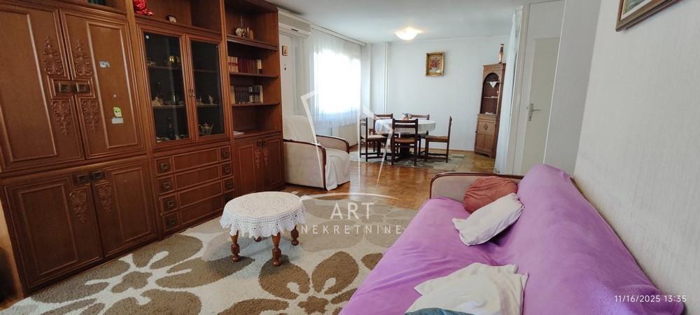 Slika 1 - Jurija Gagarina, Trosoban stan za izdavanje, 85m2, 700€