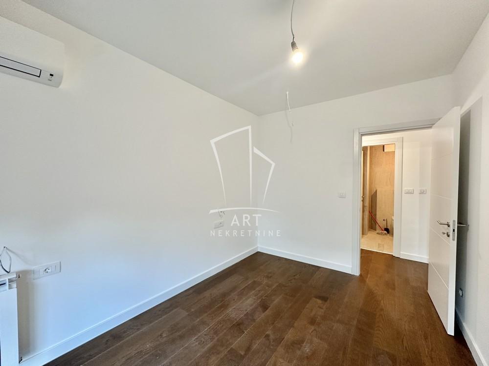 Slika 6 - Cara Dušana, Četvorosoban stan na prodaju, 120m2, 600.000€