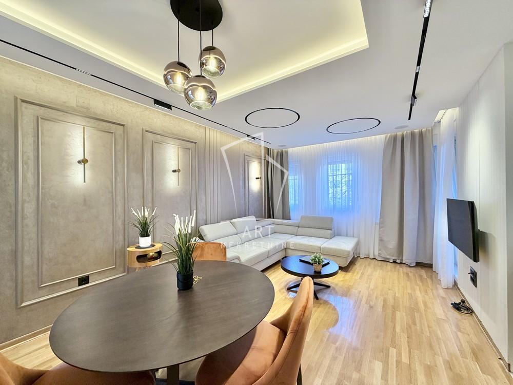 Slika 1 - Čiča Ilijina, Četvorosoban stan na prodaju, 96m2, 399.000€