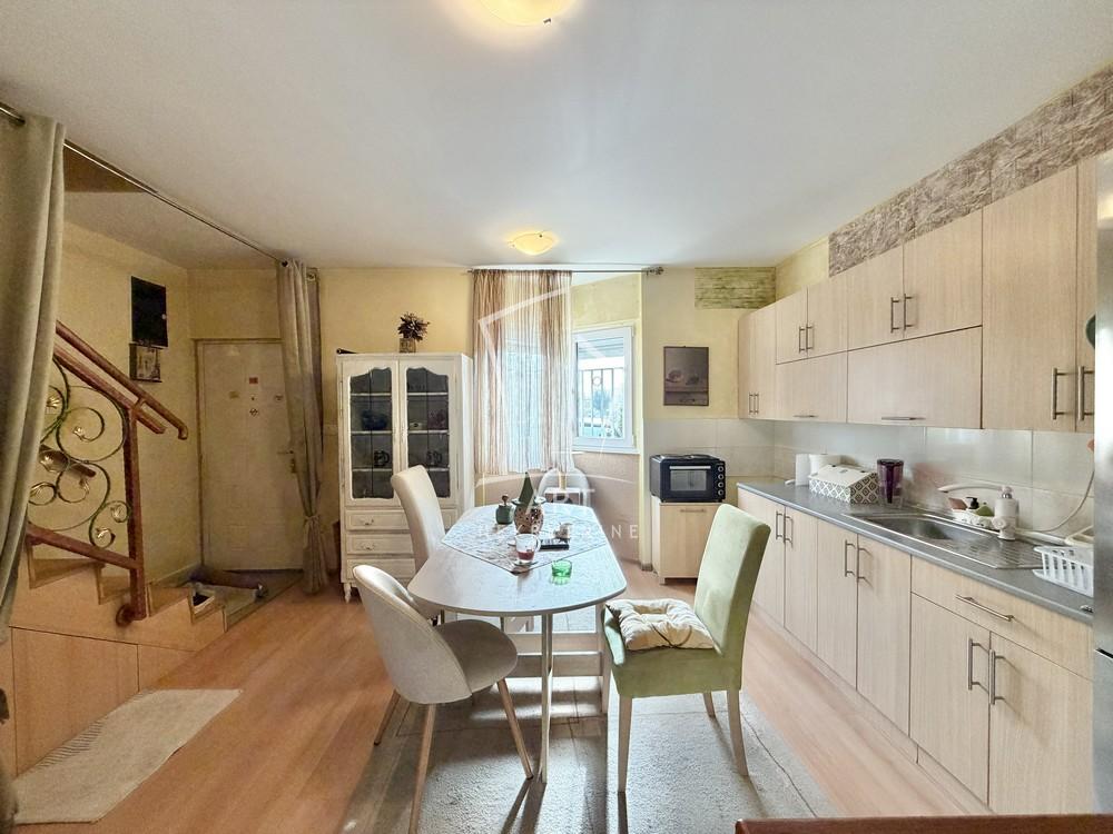 Slika 4 - Mite Stajića, Trosoban stan na prodaju, 69m2, 139.000€