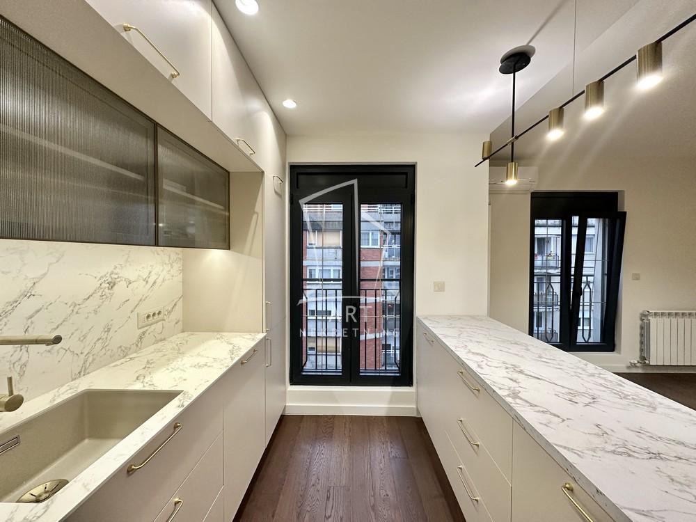 Slika 5 - Cara Nikolaja II, Četvorosoban stan na prodaju, 114m2, 455.000€