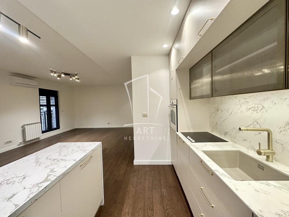 Slika 4 - Cara Nikolaja II, Četvorosoban stan na prodaju, 114m2, 455.000€