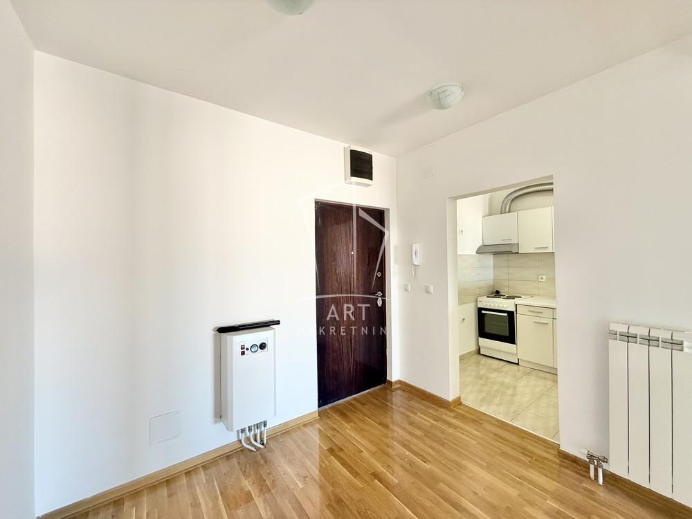 Slika 11 - Vitezova Karađorđeve Zvezde, Dvoiposoban stan na prodaju, 63m2, 169.000€