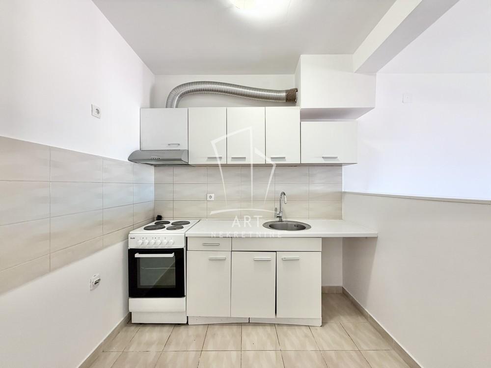 Slika 4 - Vitezova Karađorđeve Zvezde, Dvoiposoban stan na prodaju, 63m2, 169.000€