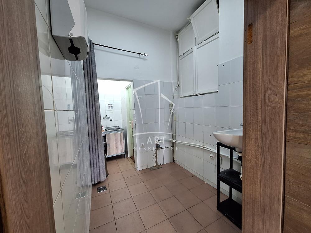 Slika 3 - Vojislava Ilića,  Lokal za izdavanje, 30m2, 800€