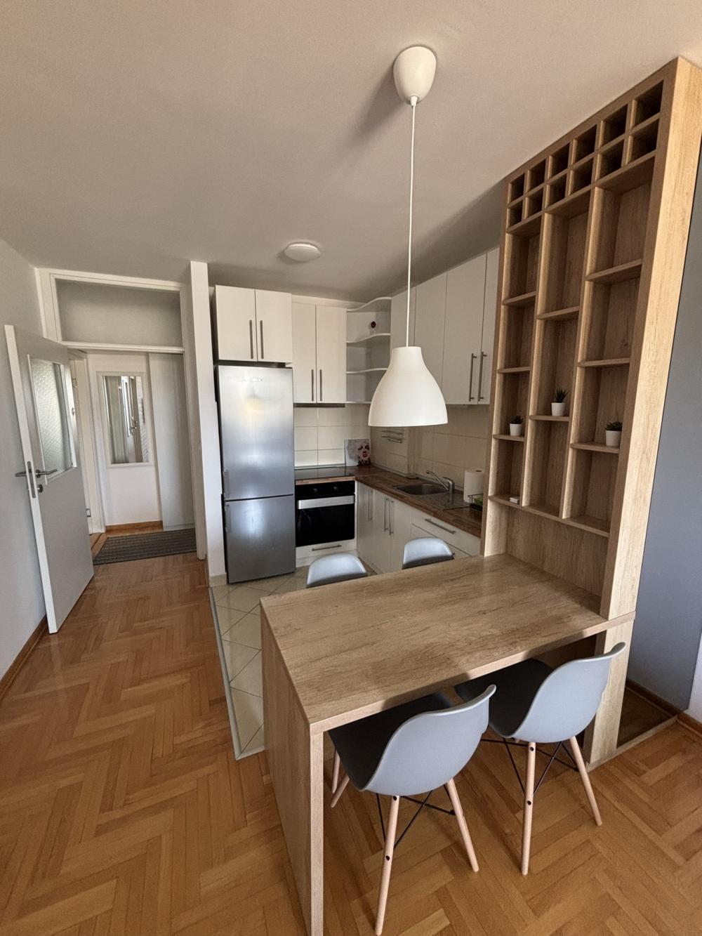 Slika 1 - Šumadijske divizije, Dvosoban stan za izdavanje, 45m2, 600€