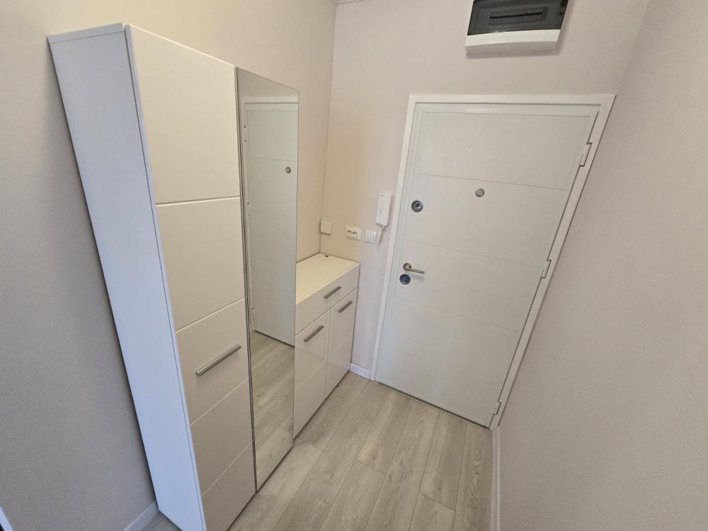 Slika 8 - Bulevar Mihajla Pupina, Dvosoban stan za izdavanje, 41m2, 650€