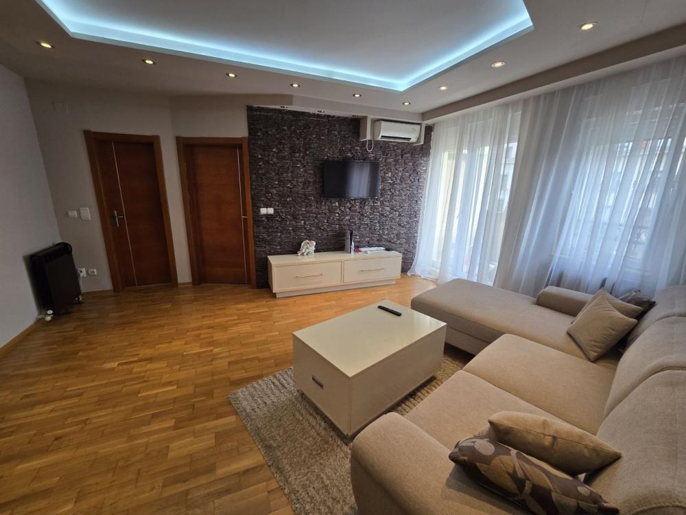 Slika 4 - Žorža Klemansoa, Dvosoban stan za izdavanje, 62m2, 1.000€