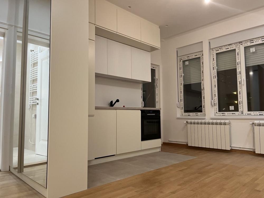 Slika 5 - Karađorđeva, Trosoban stan za izdavanje, 64m2, 1.100€