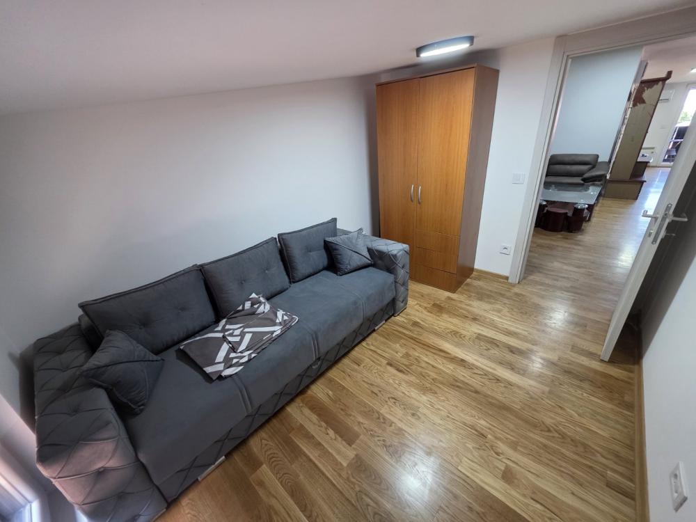 Slika 3 - Vojvode Prijezde, Trosoban stan za izdavanje, 75m2, 750€