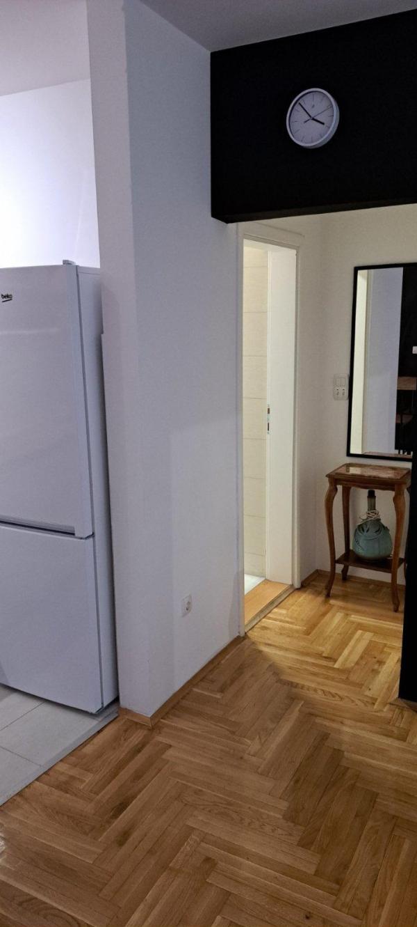 Slika 7 - Sinđelićeva, Dvosoban stan za izdavanje, 40m2, 700€