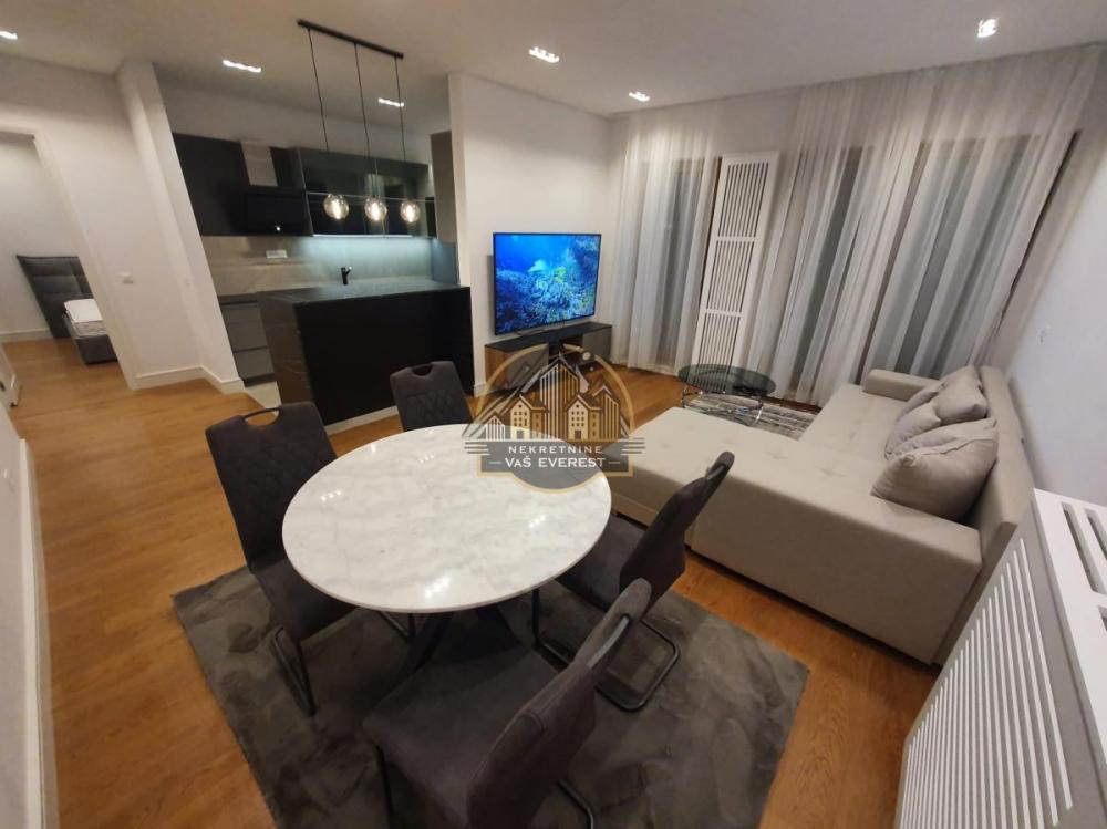 Slika 2 - Dvosoban stan za izdavanje, 67m2, 1.600€