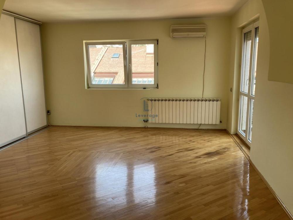 Slika 1 - Hadži Milentijeva, Trosoban stan na prodaju, 100m2, 330.000€