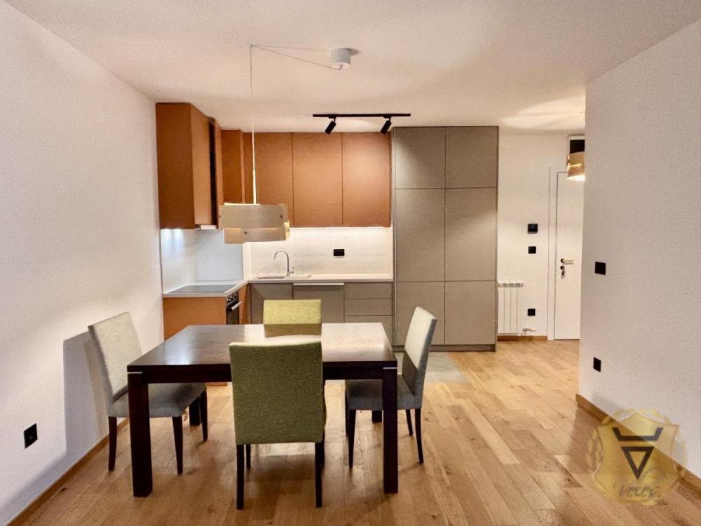 Slika 2 - Dvosoban stan za izdavanje, 60m2, 1.100€