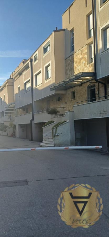 Slika 10 - Trosoban stan za izdavanje, 68m2, 1.150€