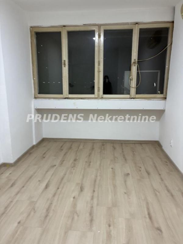 Slika 2 - Trg Zorana Đinđića, Dvosoban stan na prodaju, 56m2, 120.000€