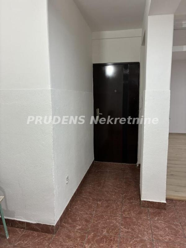 Slika 5 - Trg Zorana Đinđića, Dvosoban stan na prodaju, 56m2, 120.000€