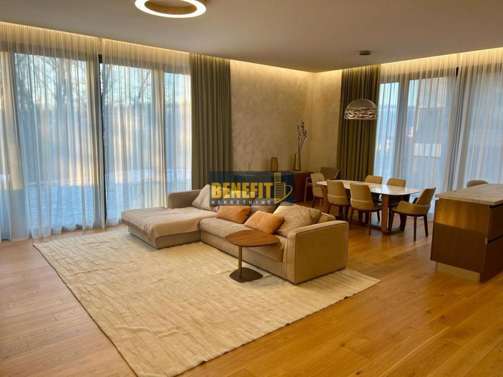 Glavna slika -Četvorosoban stan na prodaju, 122m2, 620.000€