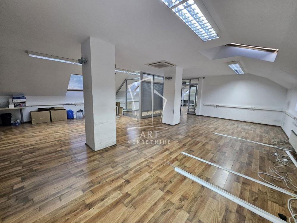 Slika 2 - Japanska,  Lokal za izdavanje, 230m2, 2.300€