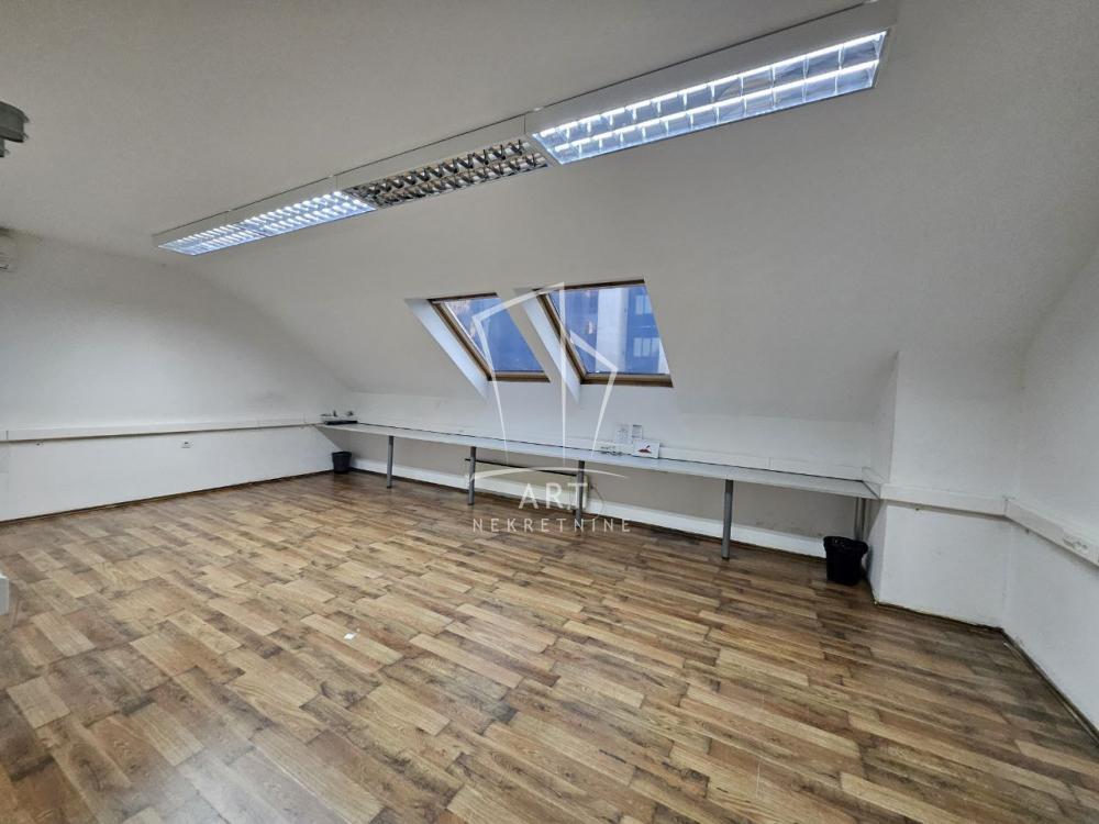 Glavna slika -Japanska,  Lokal za izdavanje, 230m2, 2.300€