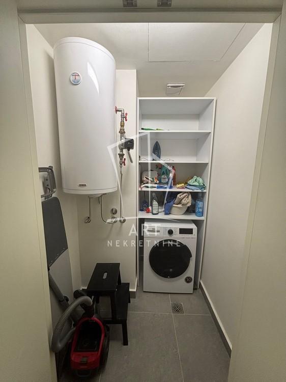 Slika 11 - Luke Ćelovića Trebinjca, Trosoban stan za izdavanje, 73m2, 1.300€