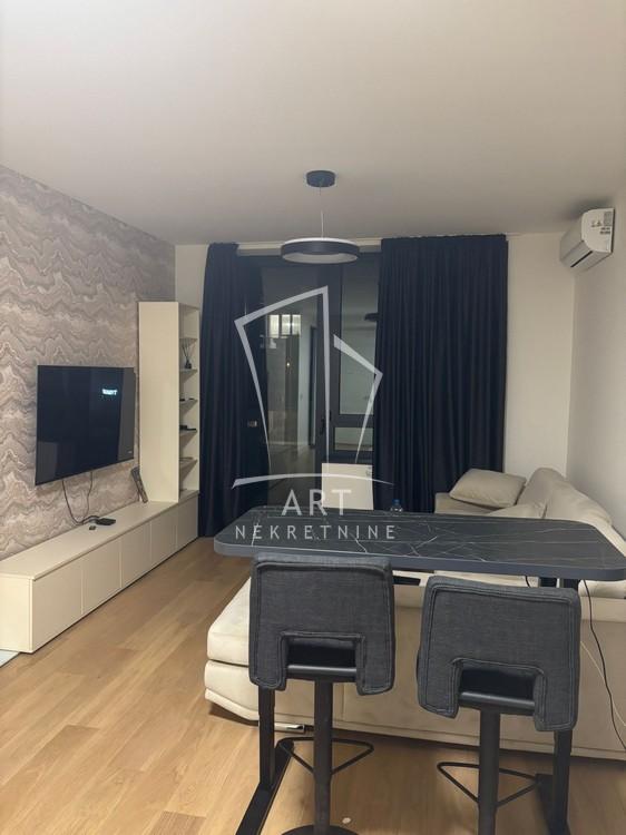 Slika 2 - Luke Ćelovića Trebinjca, Trosoban stan za izdavanje, 73m2, 1.300€