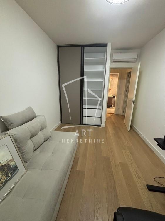 Slika 7 - Luke Ćelovića Trebinjca, Trosoban stan za izdavanje, 73m2, 1.300€