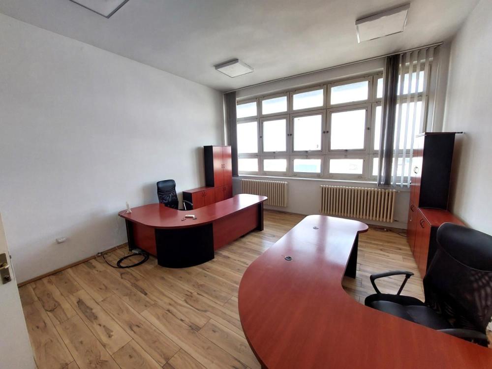 Slika 4 -  Lokal za izdavanje, 1200m2, 4€