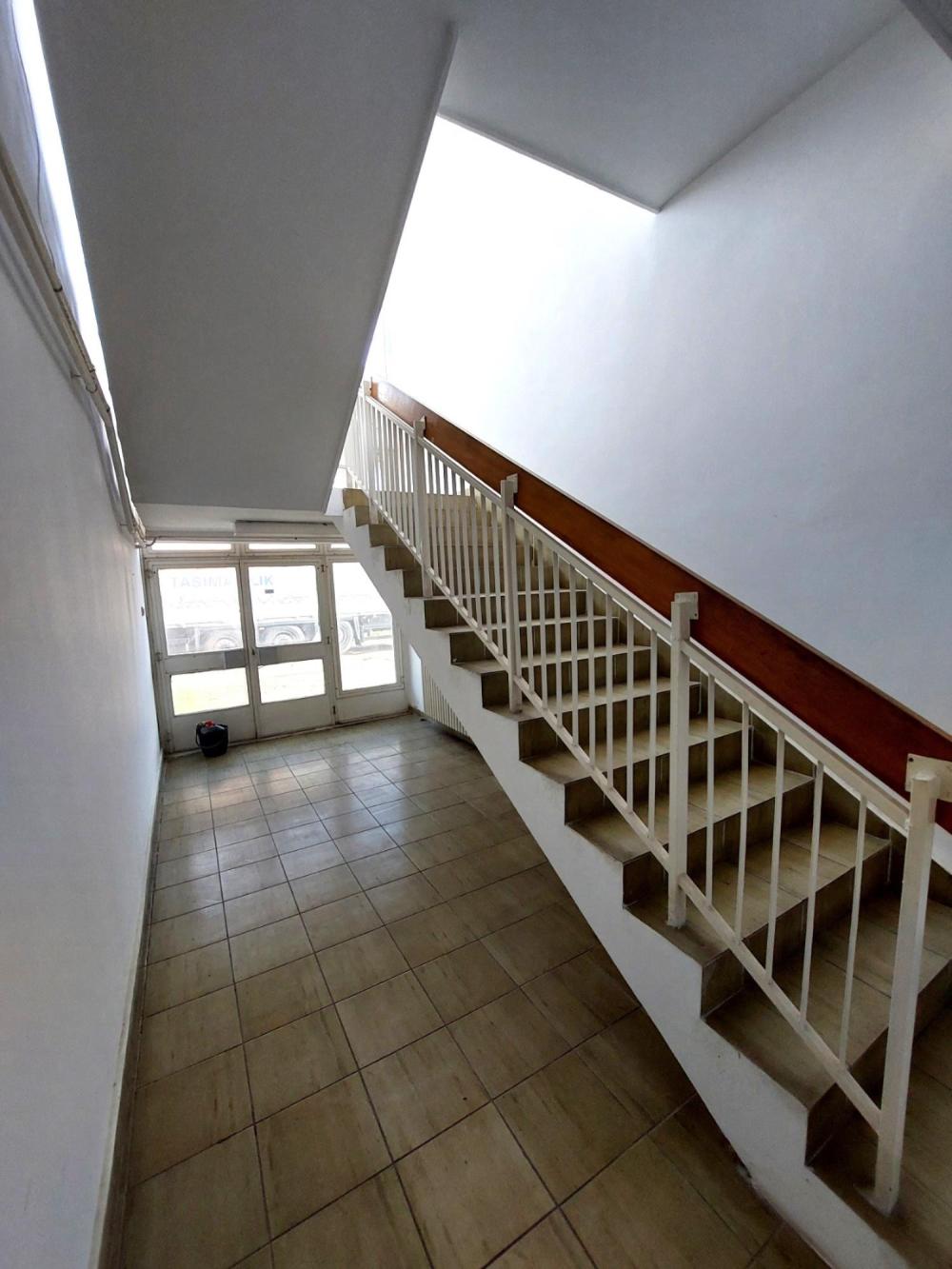 Slika 10 -  Lokal za izdavanje, 1200m2, 4€