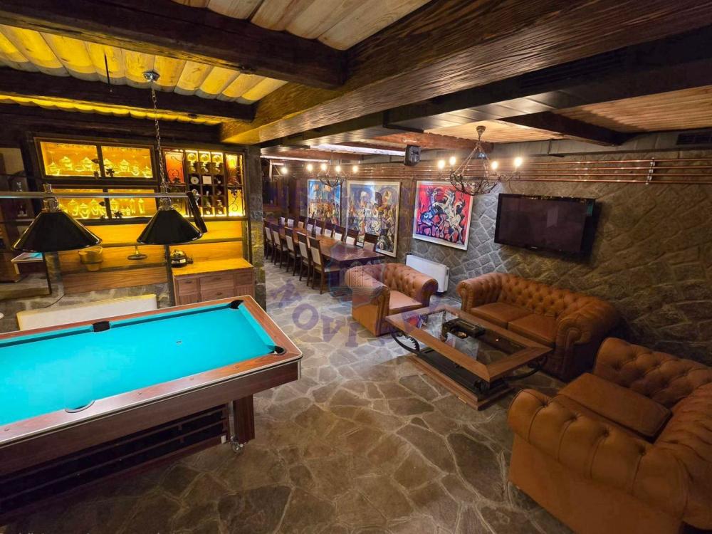 Slika 1 -  Kuća na prodaju, 388m2, 1.637.700€